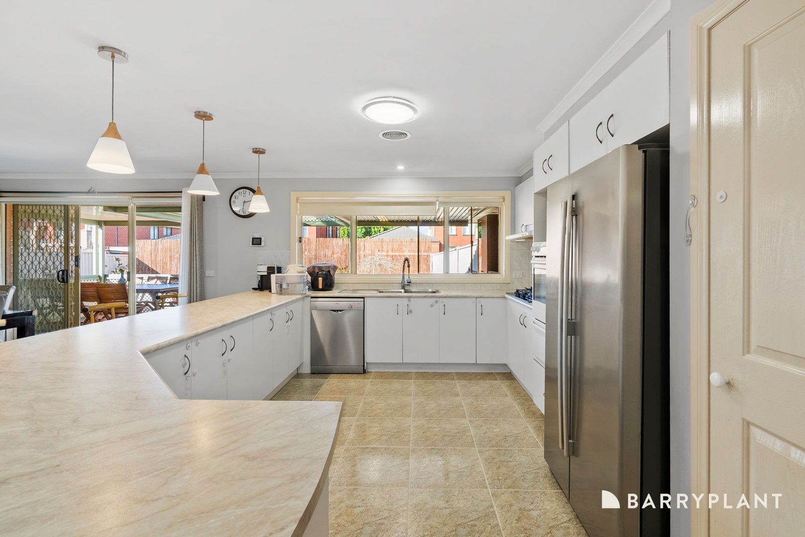 9 Hammersley Place, Caroline Springs, VIC 3023, Caroline Springs - Thumbnail 6