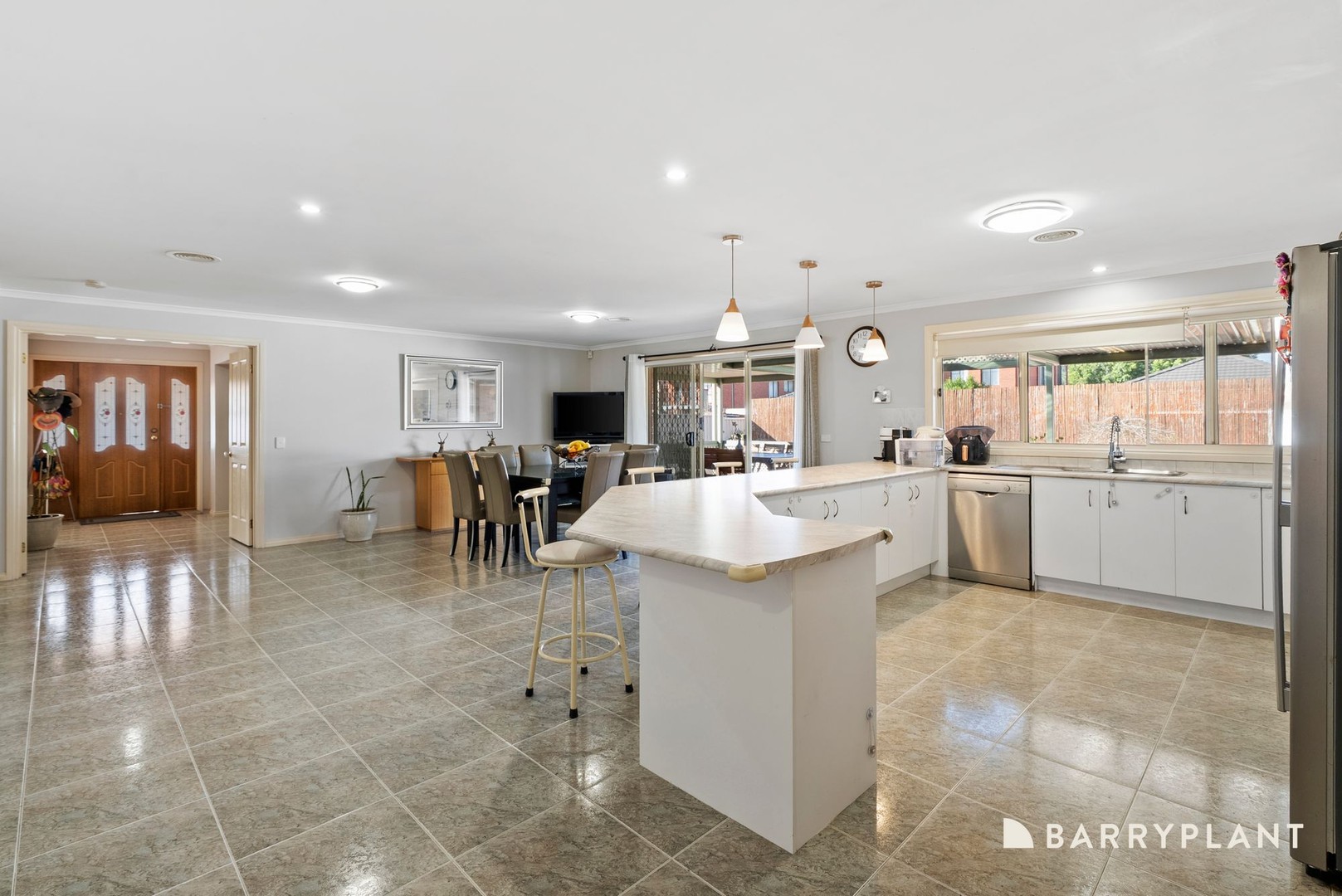 9 Hammersley Place, Caroline Springs, VIC 3023, Caroline Springs - Thumbnail 8