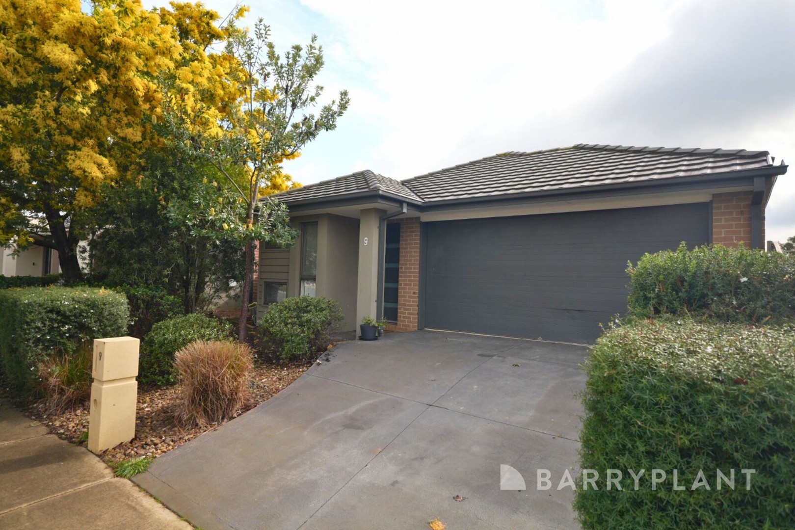 9 Hanley Street, Mernda, VIC 3754, Mernda - Thumbnail 2