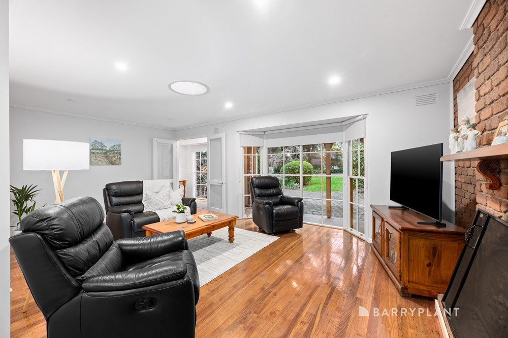 9 Harrow Gardens, Wantirna, VIC 3152 - Thumbnail 2 - 02/09/2025