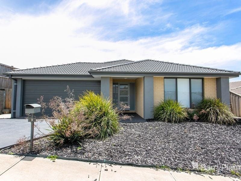 9 Heathland Av, Warragul, VIC 3820, Warragul - Thumbnail 2
