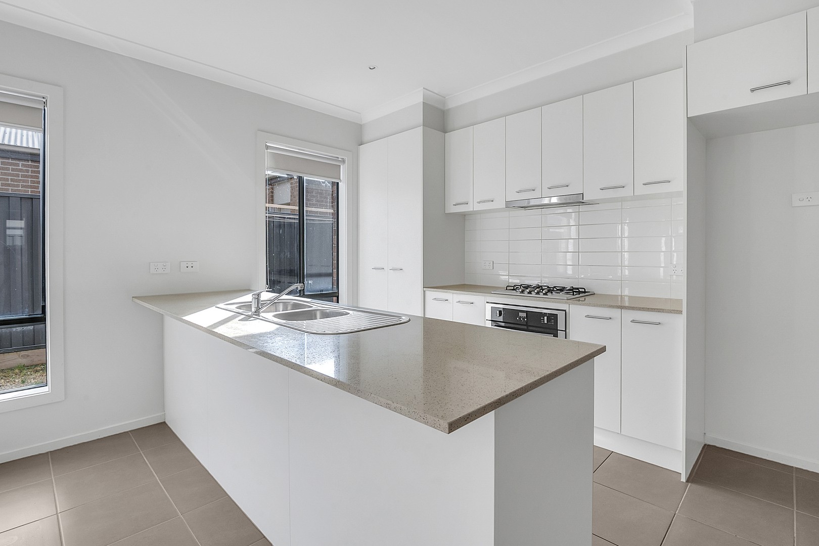 9 Hinter Way, Roxburgh Park, VIC 3064 - Thumbnail 1 - 19/05/2025