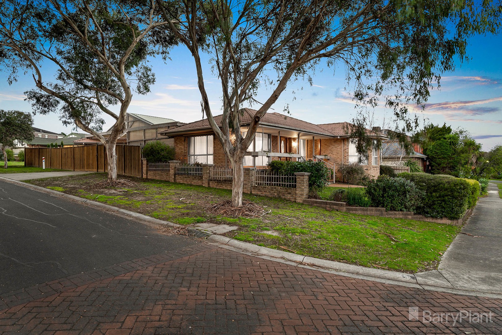9 Holder Place, Berwick, VIC 3806, Berwick - Thumbnail 2