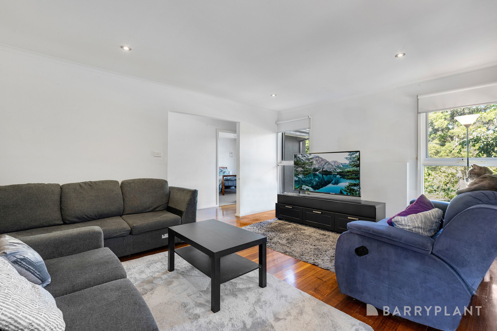 9 Holmes Road, Mooroolbark, VIC 3138, Mooroolbark - Thumbnail 2