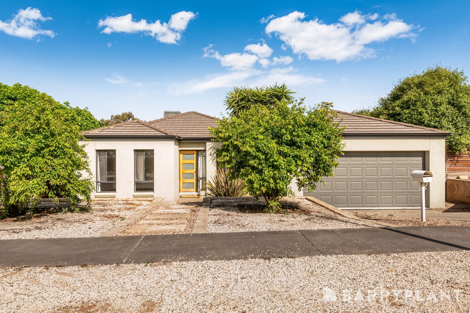 9 Isabella Grove, Strathdale, VIC 3550, Strathdale - Thumbnail 2