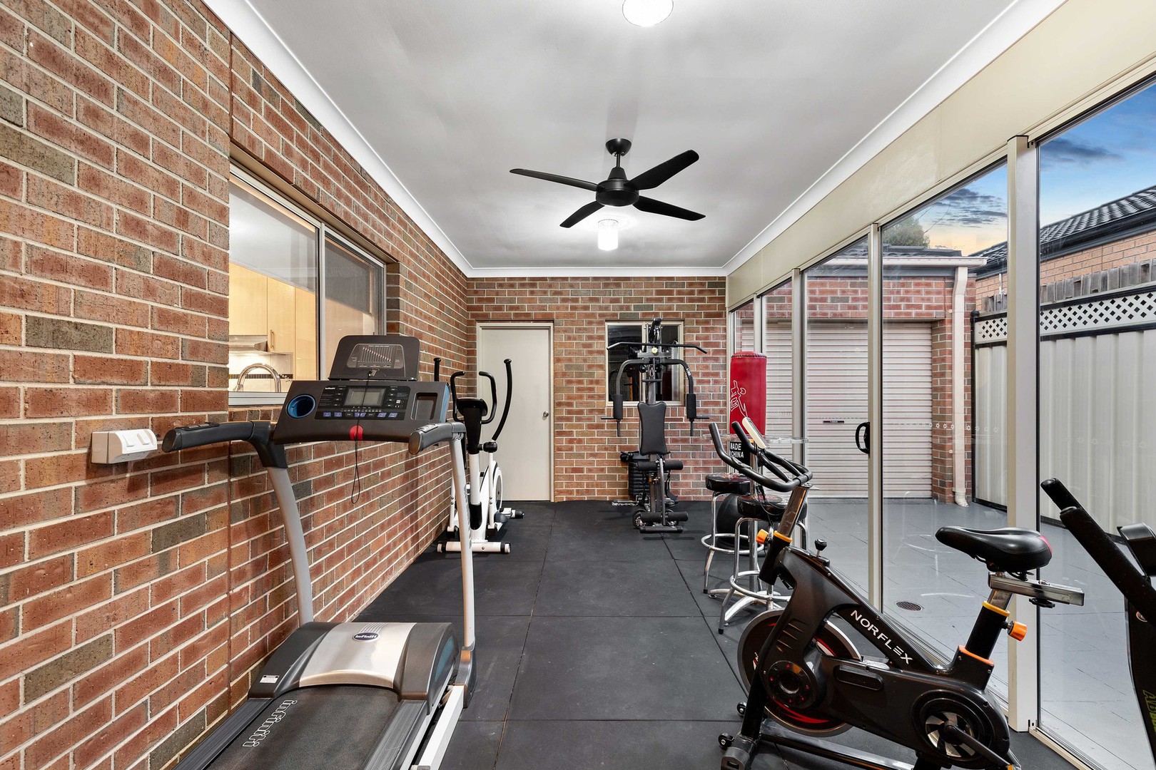 9 Jacaranda Drive, Taylors Hill, VIC 3037, Taylors Hill - Thumbnail 8