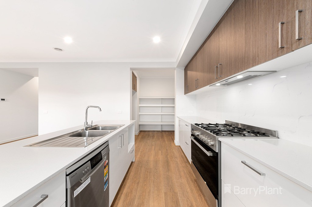 9 Jasper  Place, Donvale, VIC 3111, Donvale - Thumbnail 2
