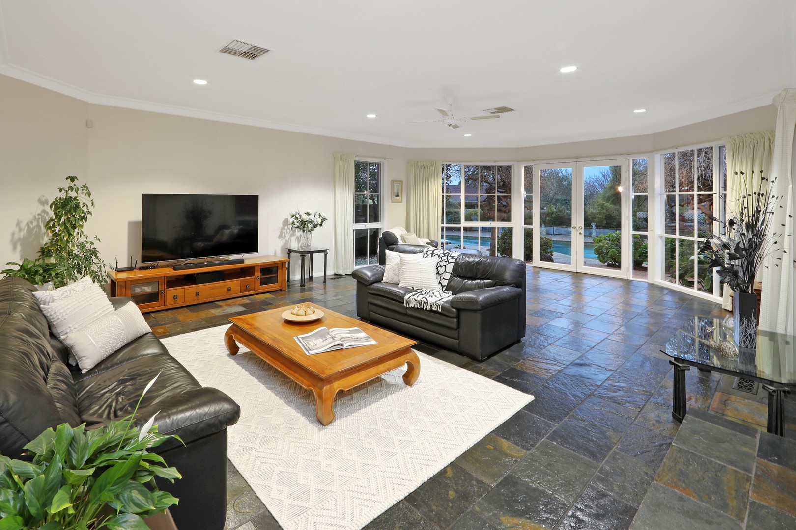 9 Josephine Close, Rowville, VIC 3178, Rowville - Thumbnail 8