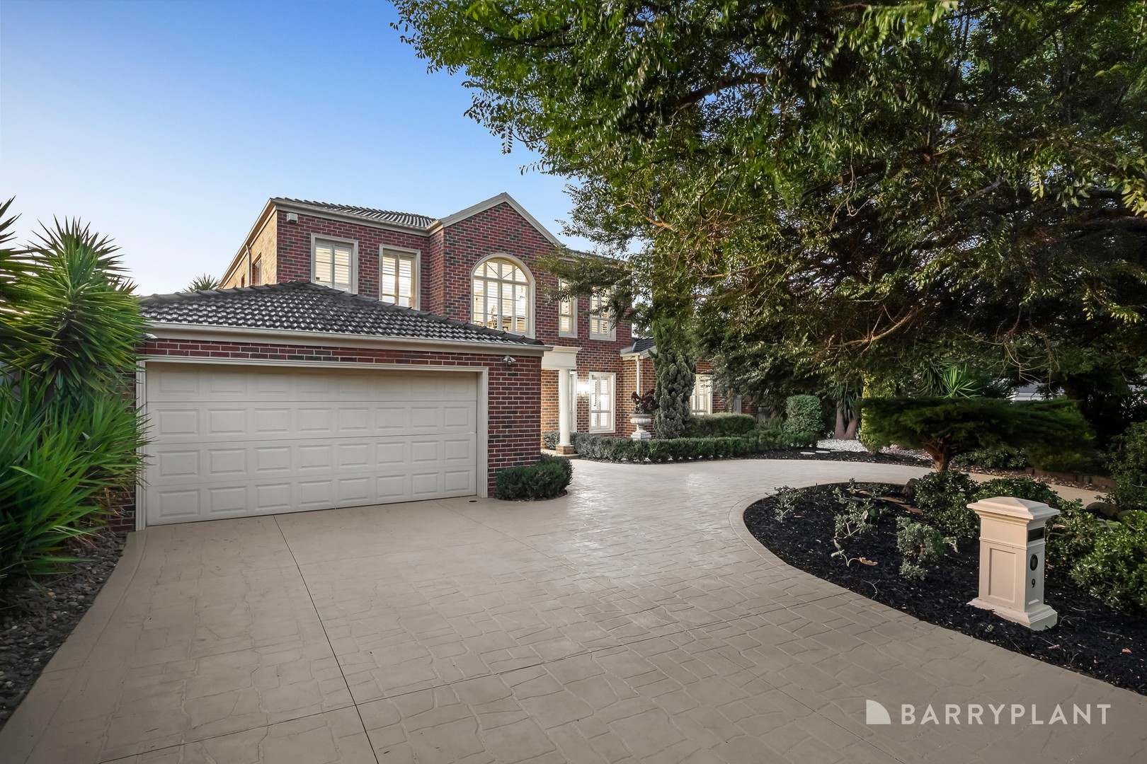 9 Julius Avenue, Dingley Village, VIC 3172 - Thumbnail 2 - 04/02/2025