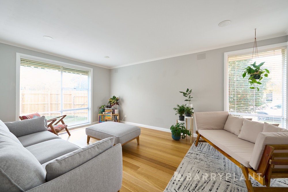 9 Justin Drive, Noble Park North, VIC 3174, Noble Park North - Thumbnail 2