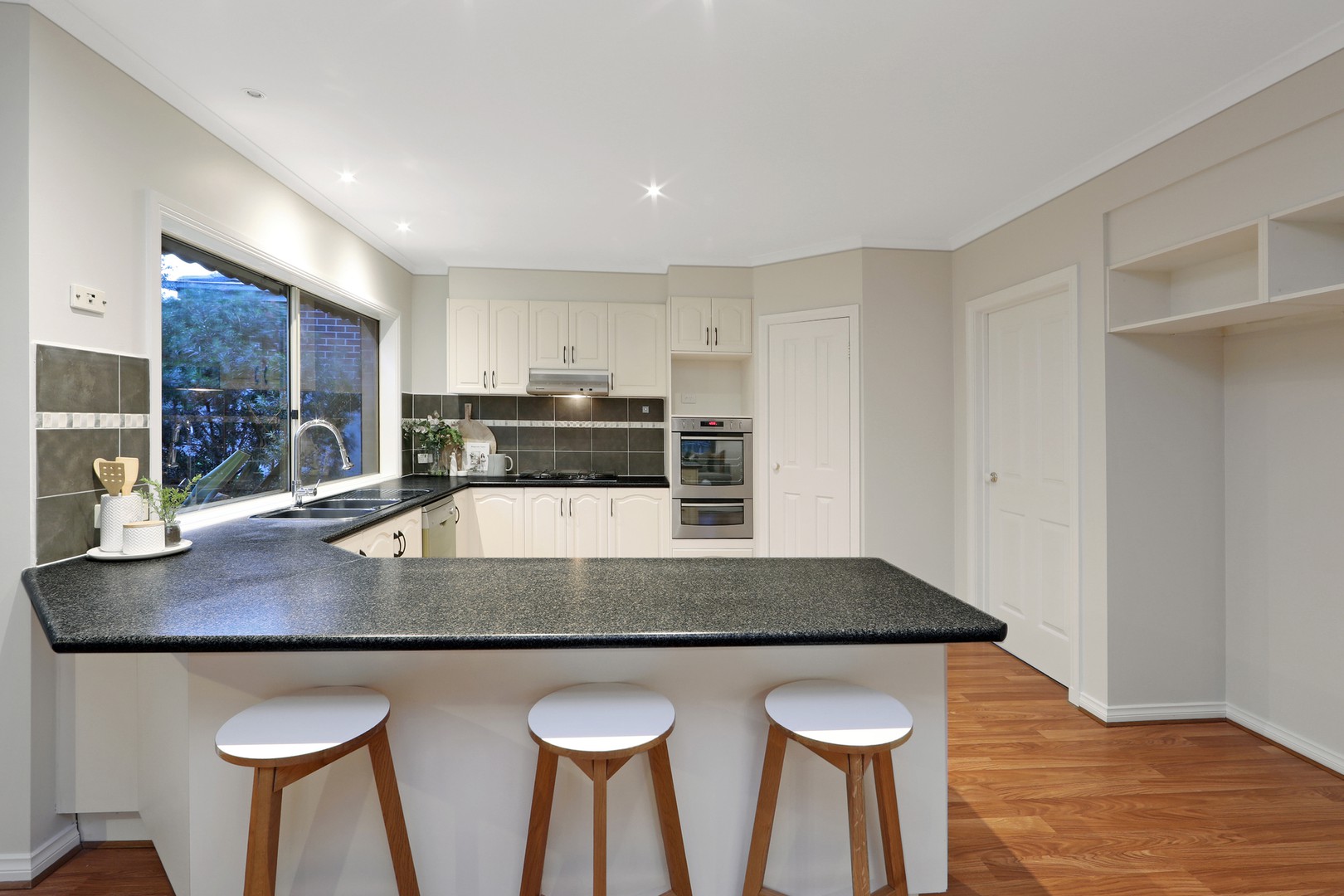 9 Kalimna Court, Rowville, VIC 3178, Rowville - Thumbnail 2