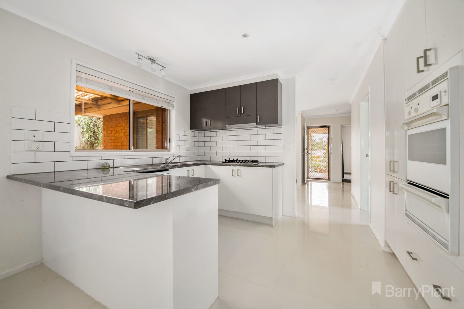 9 Kelly Court, Pakenham, VIC 3810, Pakenham - Thumbnail 2