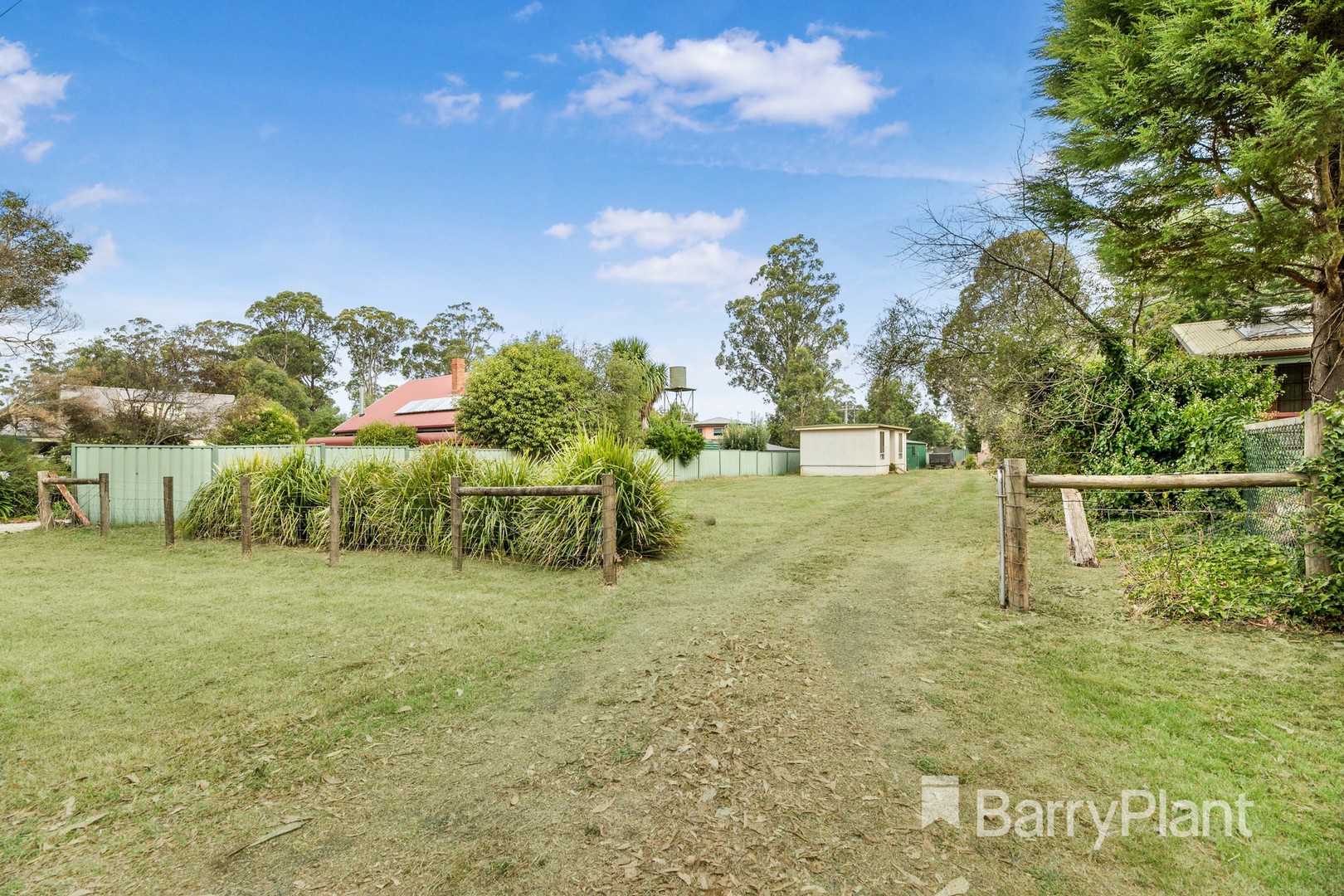 9 Kinglake-Glenburn Road, Kinglake, VIC 3763 - Thumbnail 2 - 02/03/2022