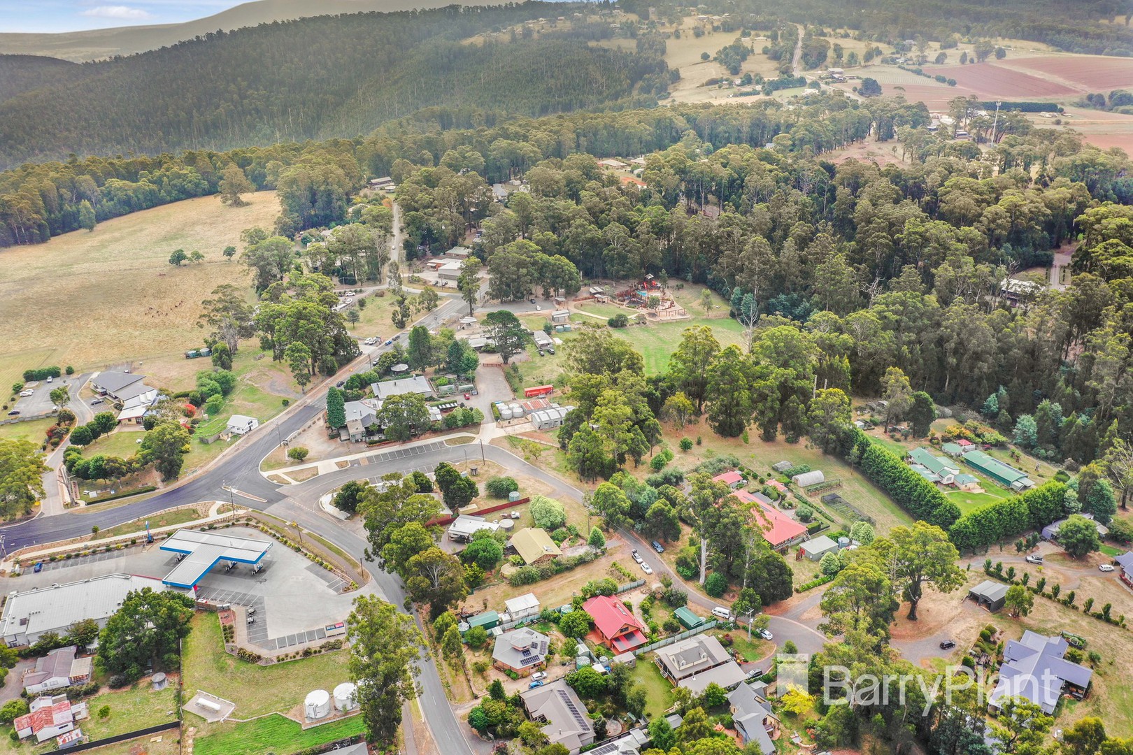 9 Kinglake-Glenburn Road, Kinglake, VIC 3763, Kinglake - Thumbnail 7