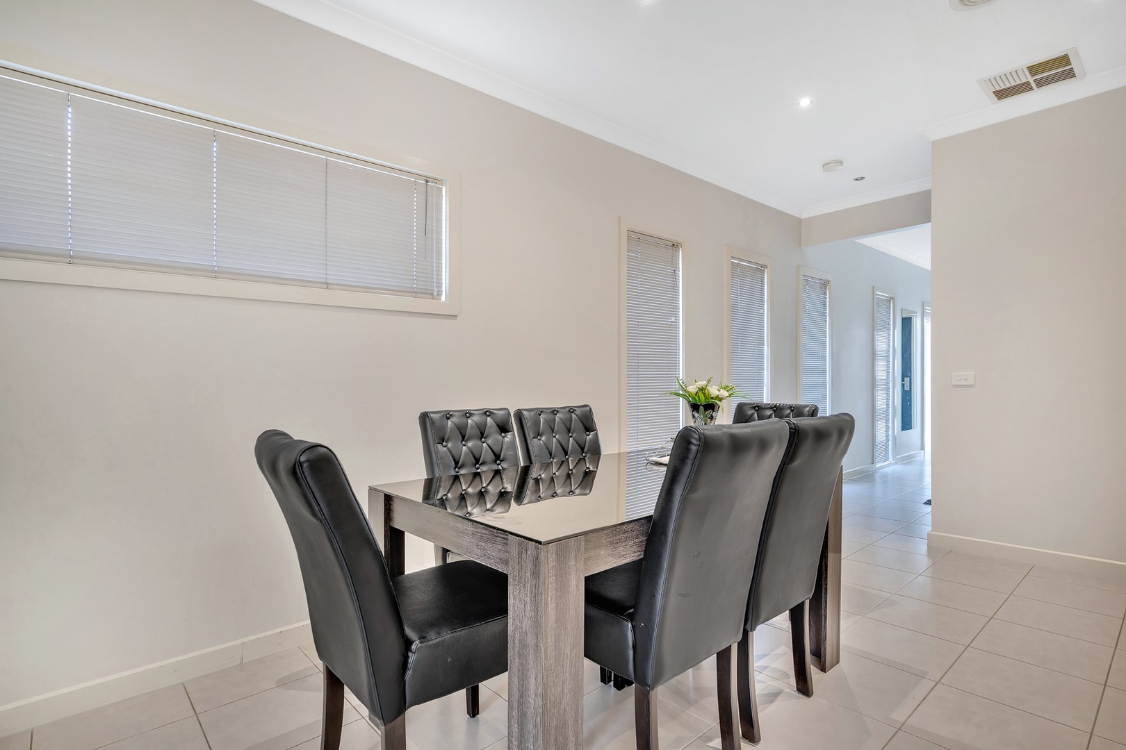 9 Kirkstead Grove, Craigieburn, VIC 3064, Craigieburn - Thumbnail 4