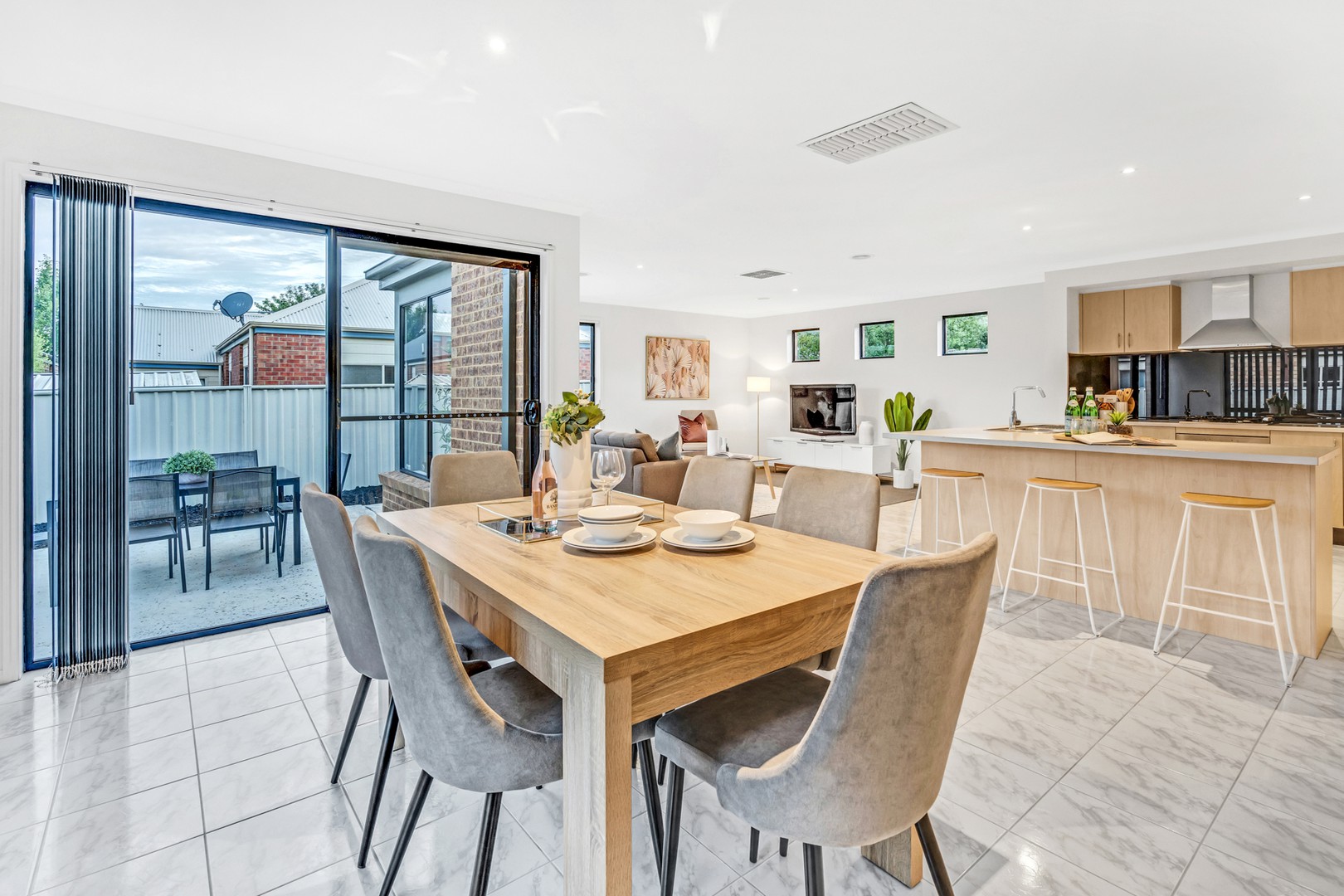 9 Kirribilli Close, Craigieburn, VIC 3064, Craigieburn - Thumbnail 5