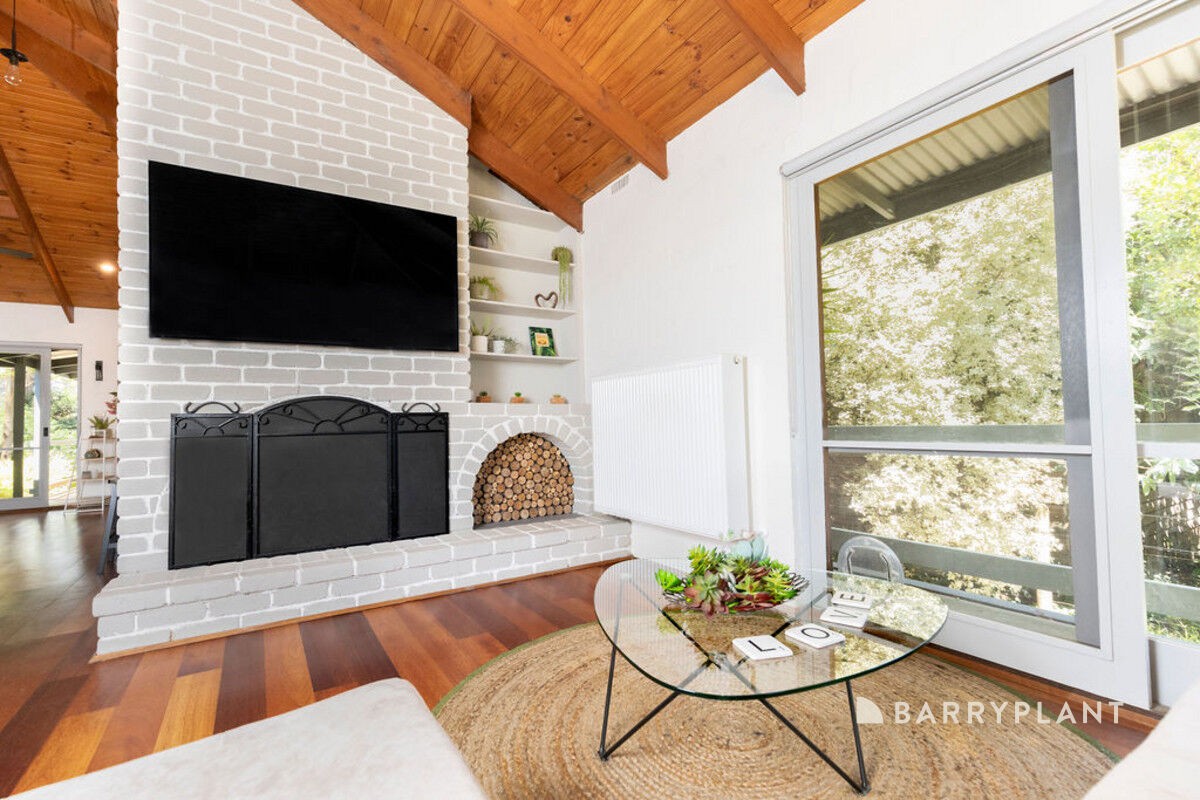 9 Kitchener Parade, Cockatoo, VIC 3781, Cockatoo - Thumbnail 3