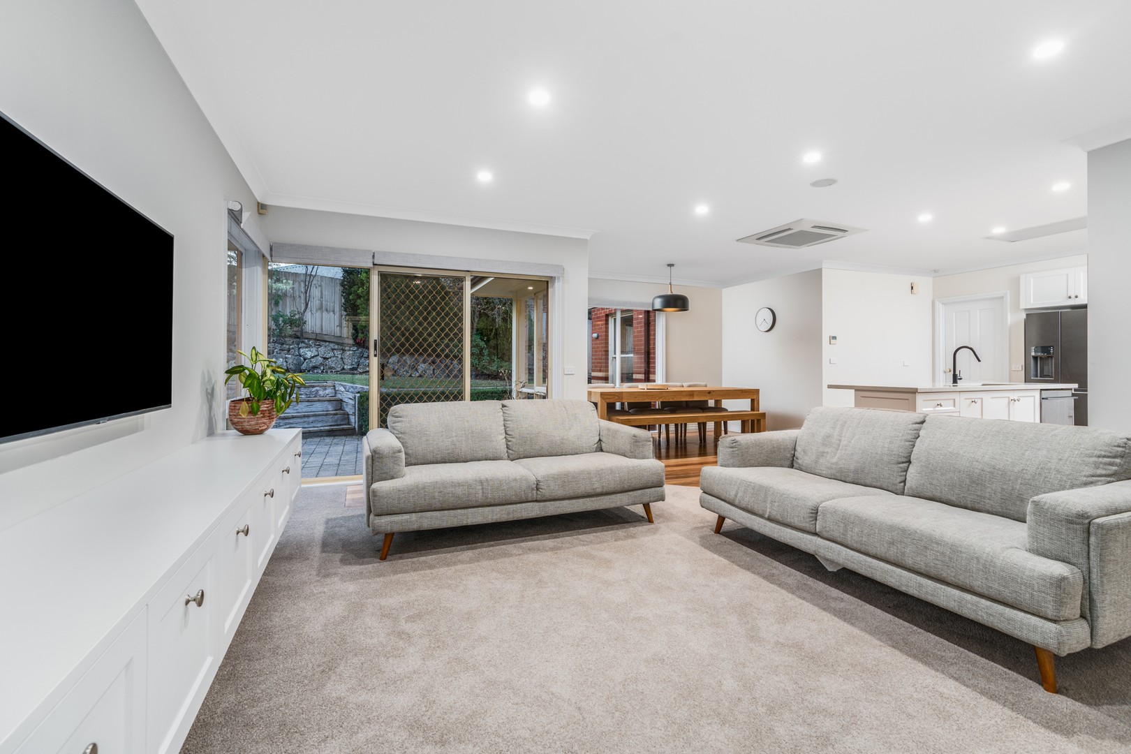 1/1 St Georges Pde, HURSTVILLE NSW 2220, Highton - Thumbnail 3