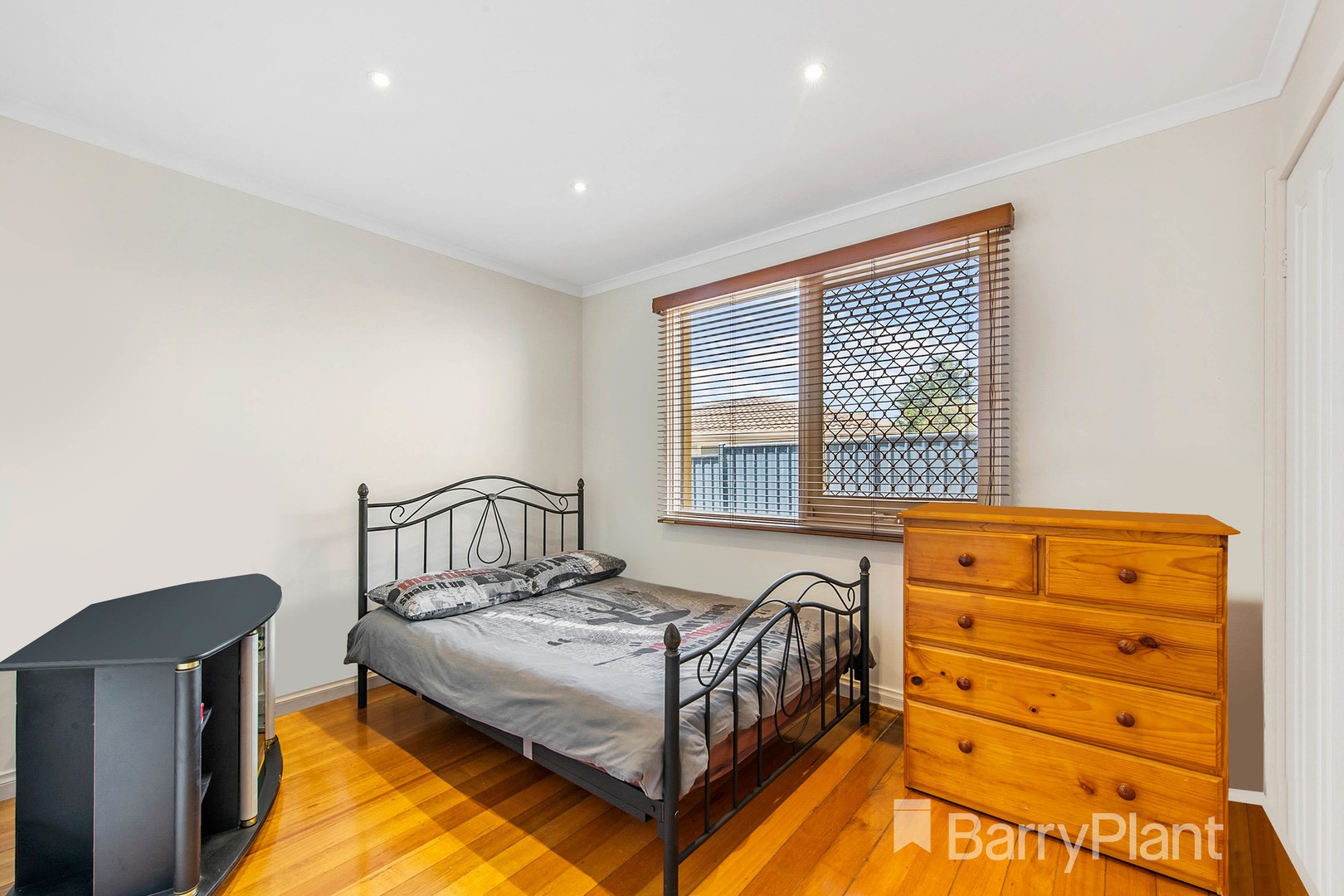 9 Lancaster Way, Melton West, VIC 3337, Melton West - Thumbnail 5