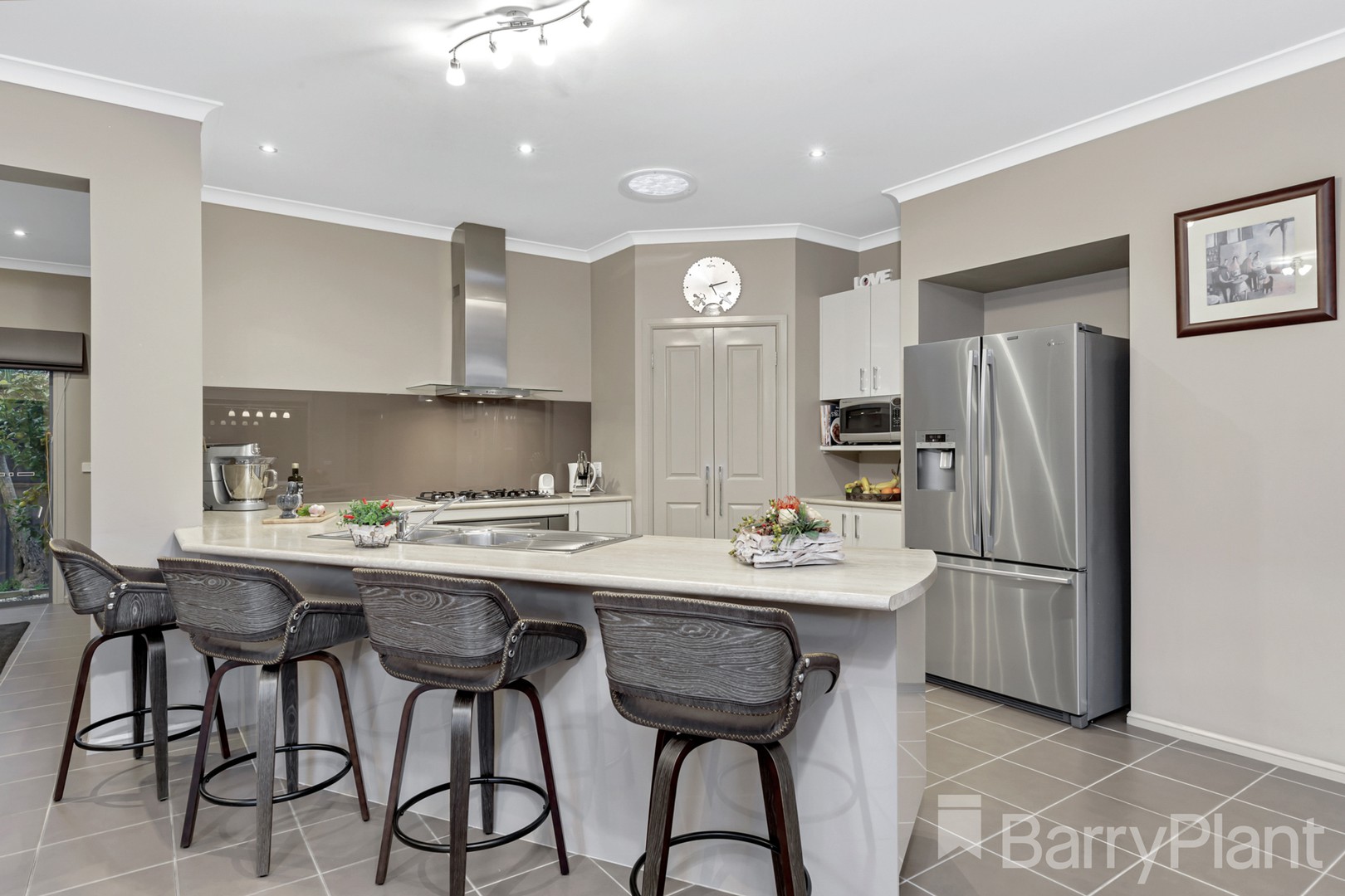 9 Le Page Run, South Morang, VIC 3752, South Morang - Thumbnail 2