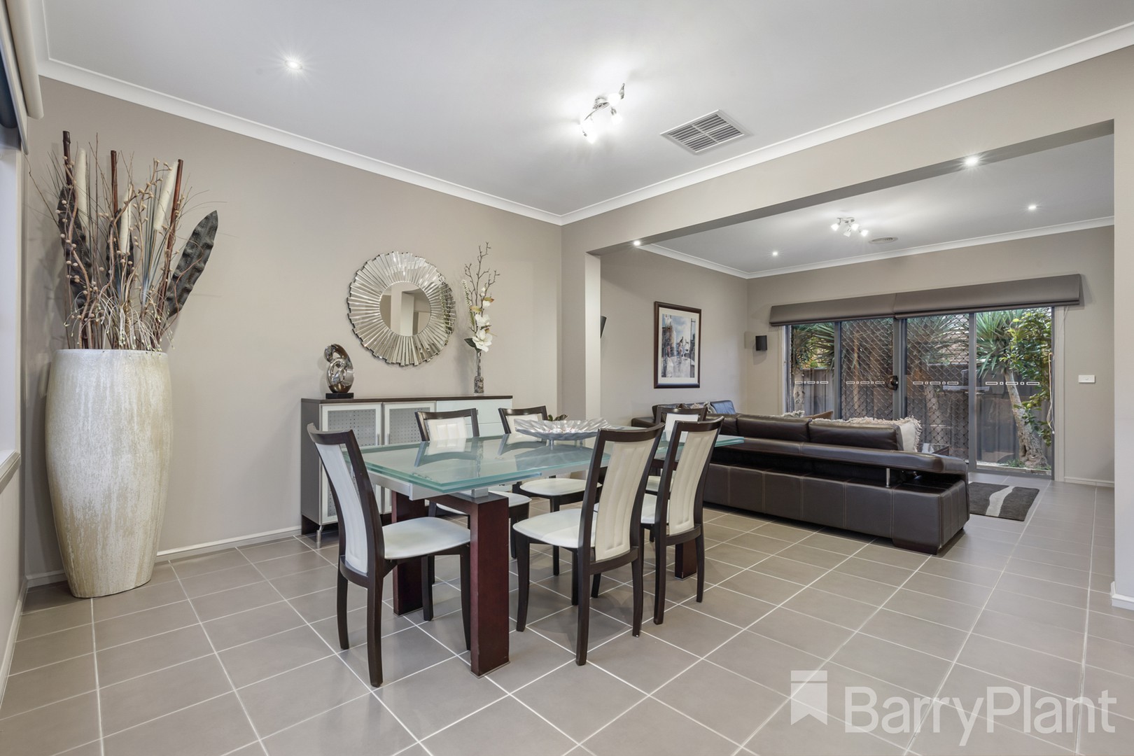 9 Le Page Run, South Morang, VIC 3752, South Morang - Thumbnail 5