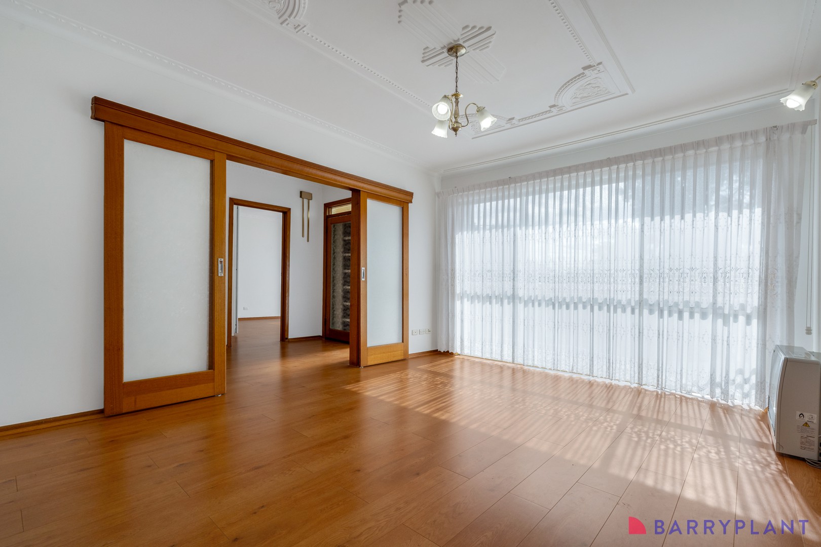 9 Lena Court, Thomastown, VIC 3074 - Thumbnail 2 - 29/04/2025