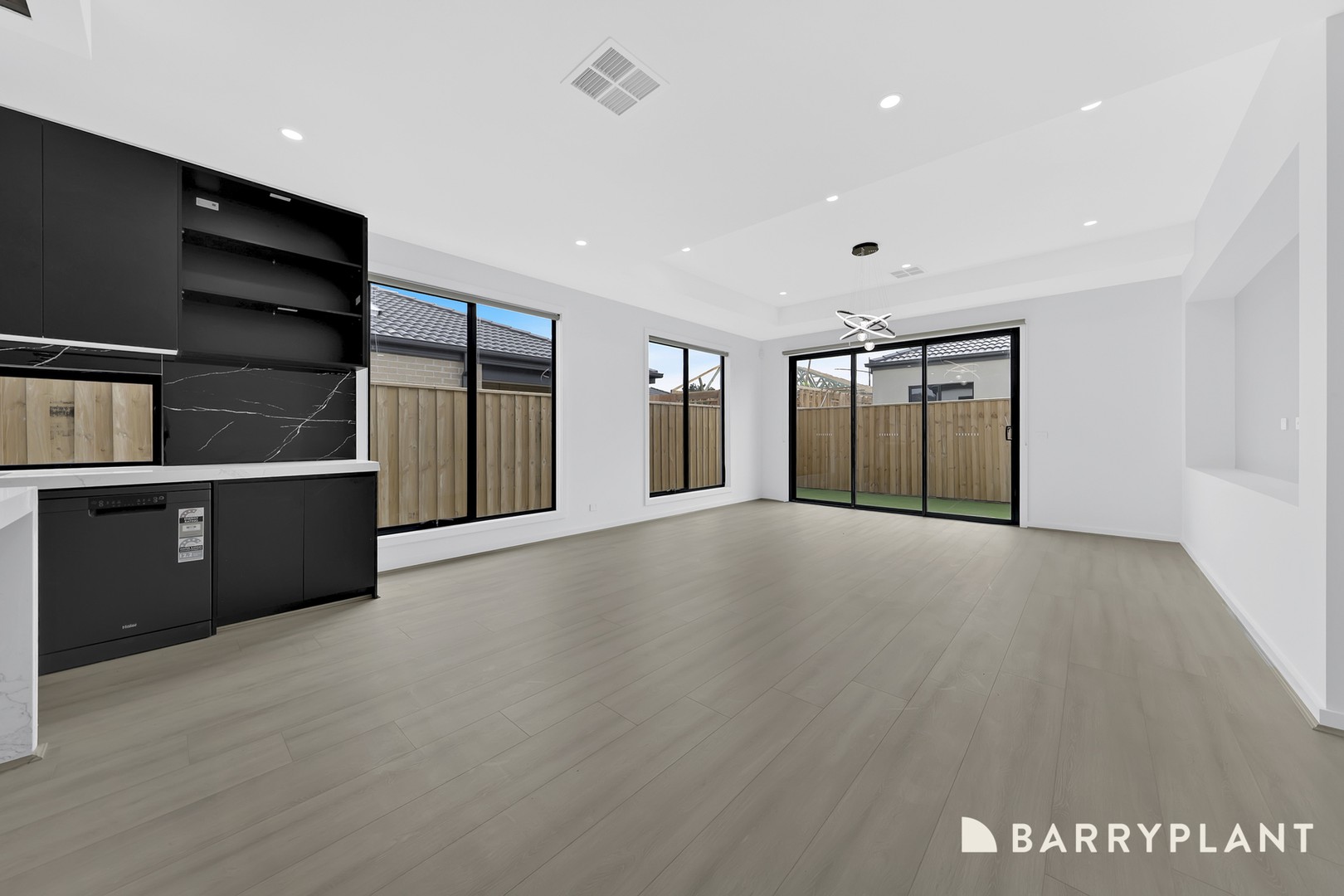 9 Lennox Street, Donnybrook, VIC 3064, Donnybrook - Thumbnail 4