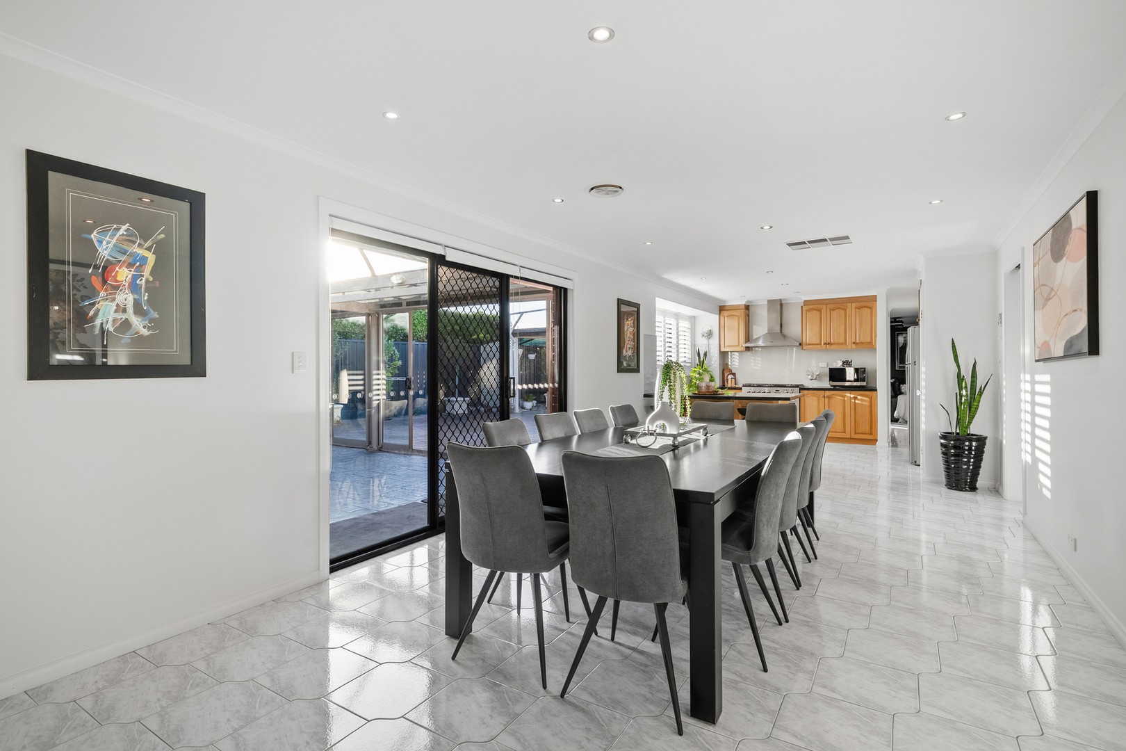 9 Lentini Place, Taylors Lakes, VIC 3038, Taylors Lakes - Thumbnail 3