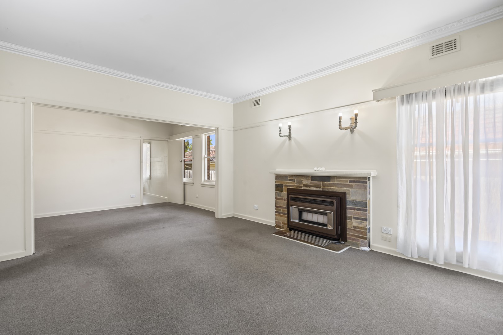 9 Leopold Street, Burwood, VIC 3125 - Thumbnail 2 - 02/02/2026