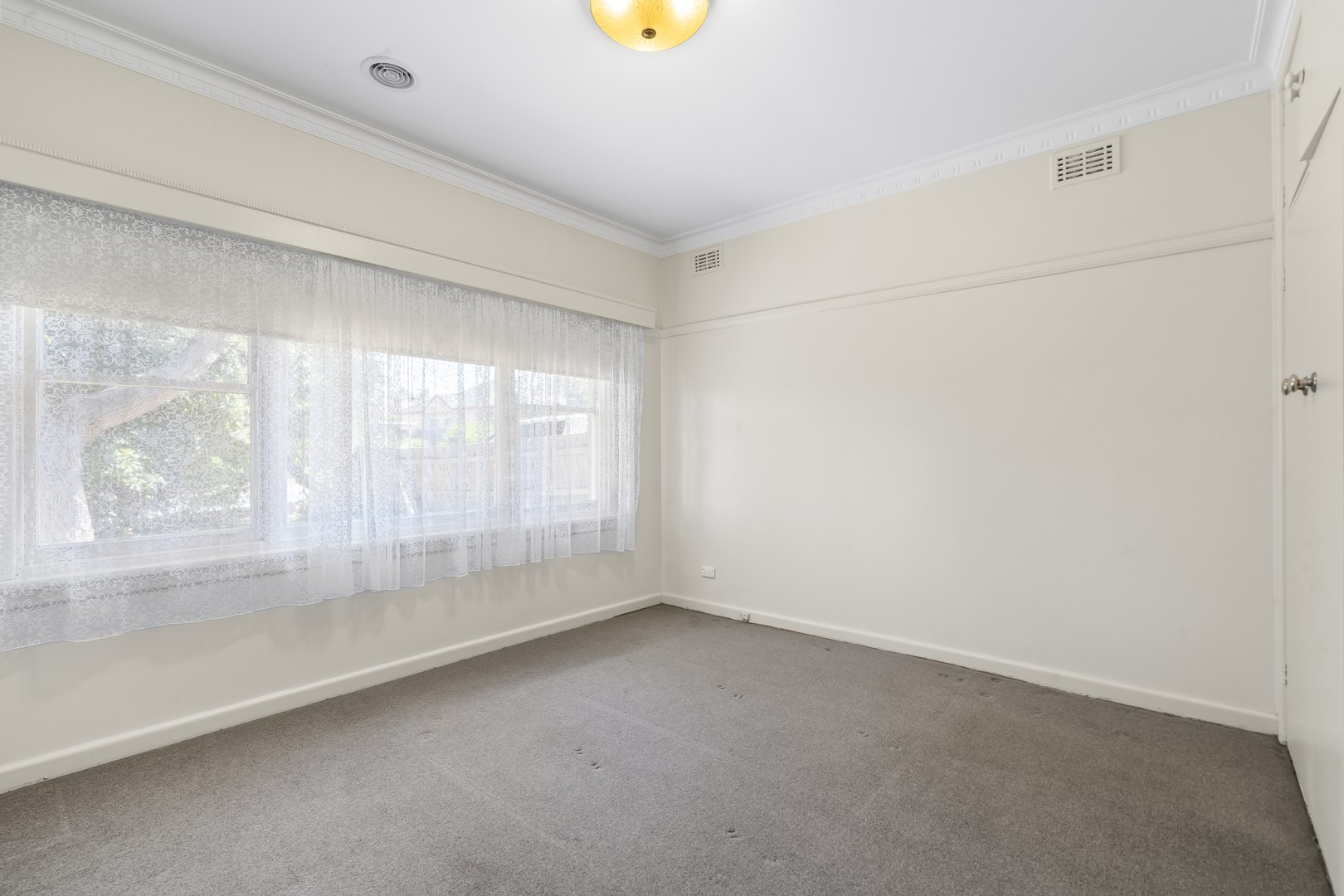 9 Leopold Street, Burwood, VIC 3125, Burwood - Thumbnail 6