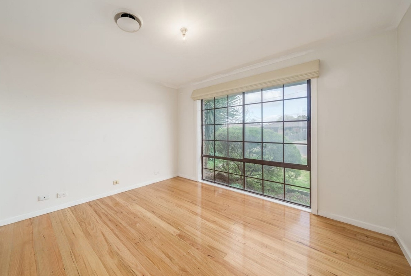 9 Linda Court, Werribee, VIC 3030, Werribee - Thumbnail 3