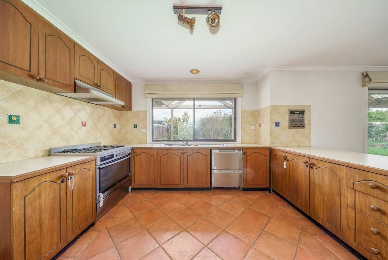 9 Linda Court, Werribee, VIC 3030, Werribee - Thumbnail 8