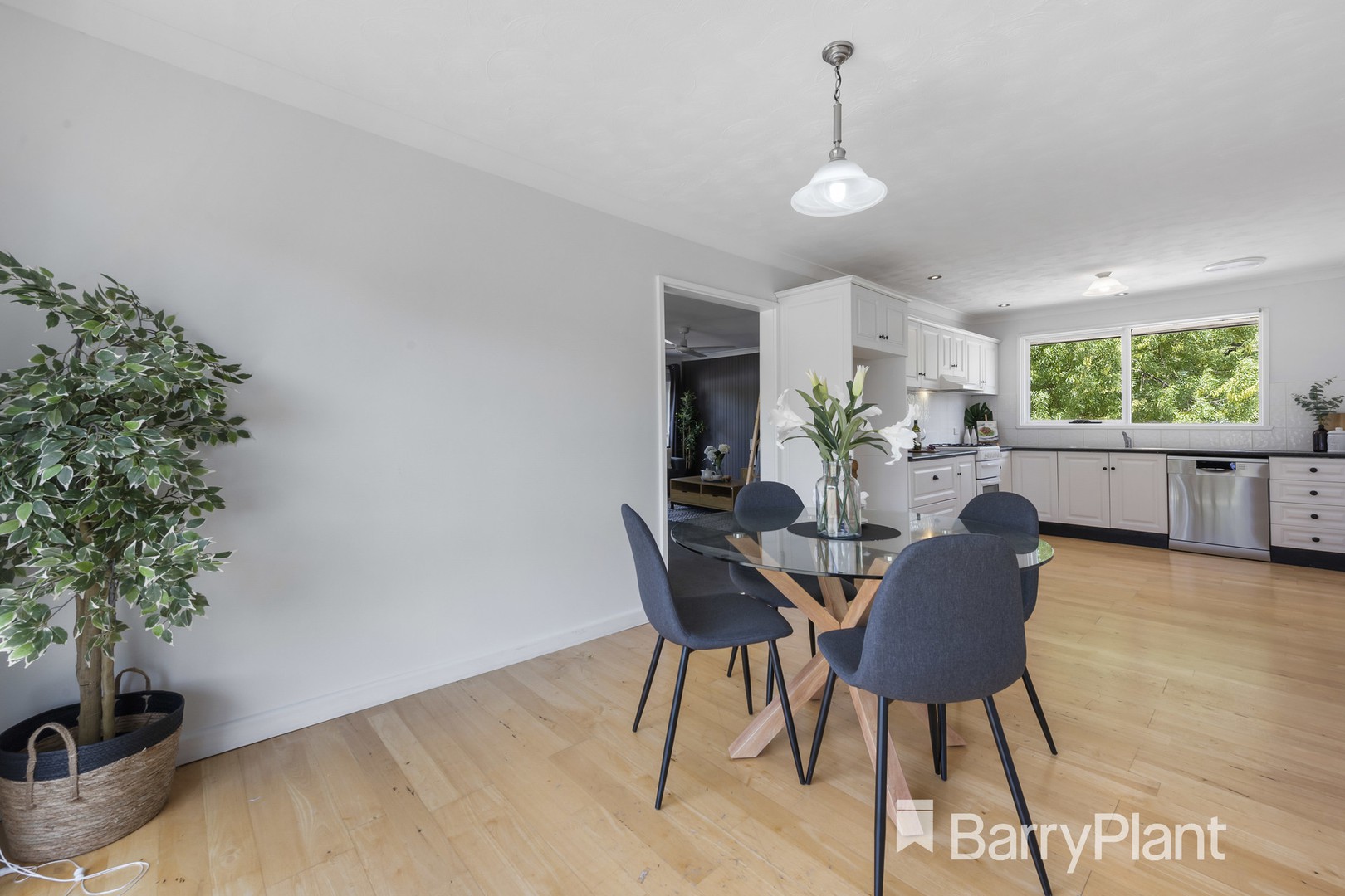 9 Linlithgow Way, Melton West, VIC 3337, Melton West - Thumbnail 8