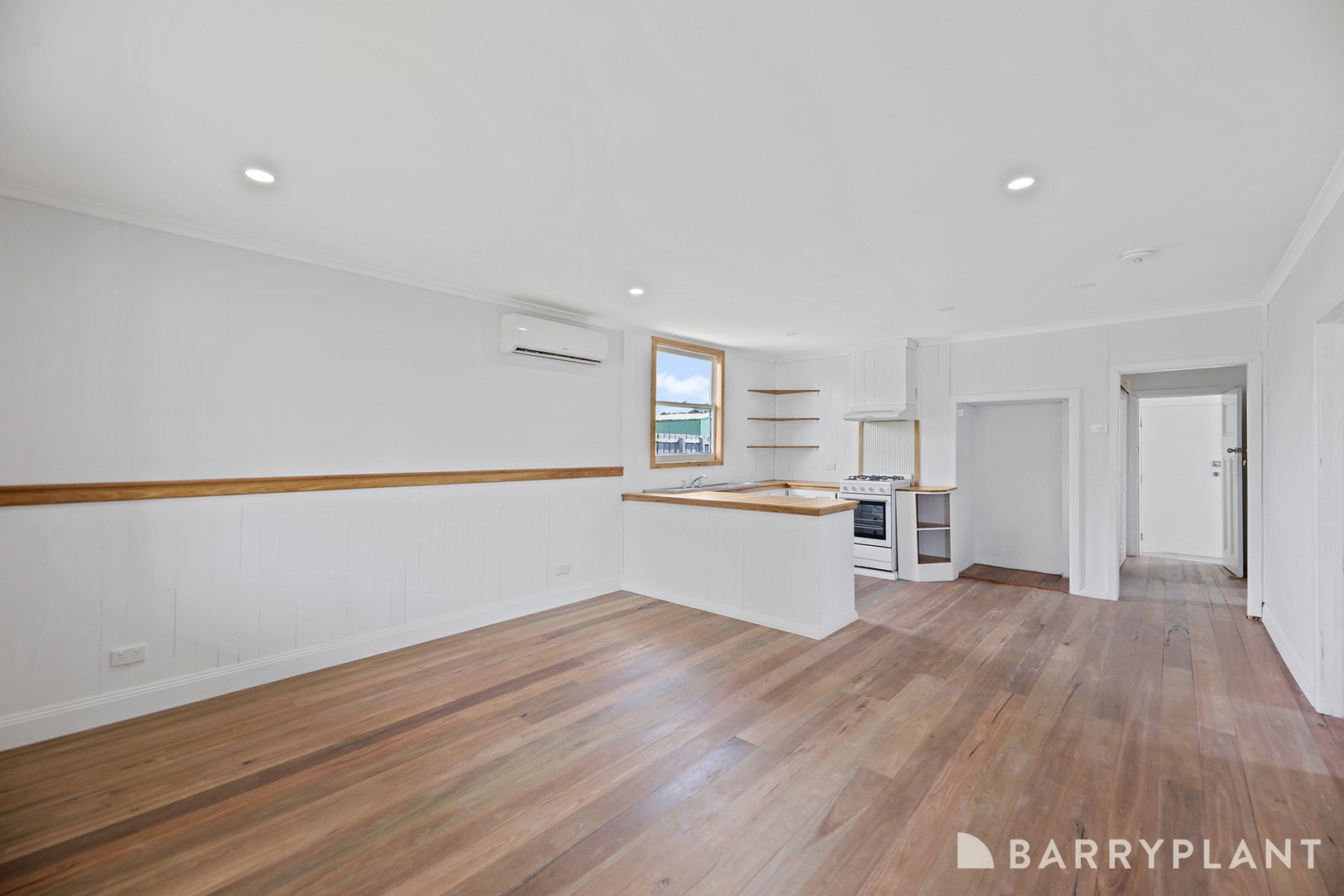 9 Loch Street, Yarragon, VIC 3823, Yarragon - Thumbnail 7