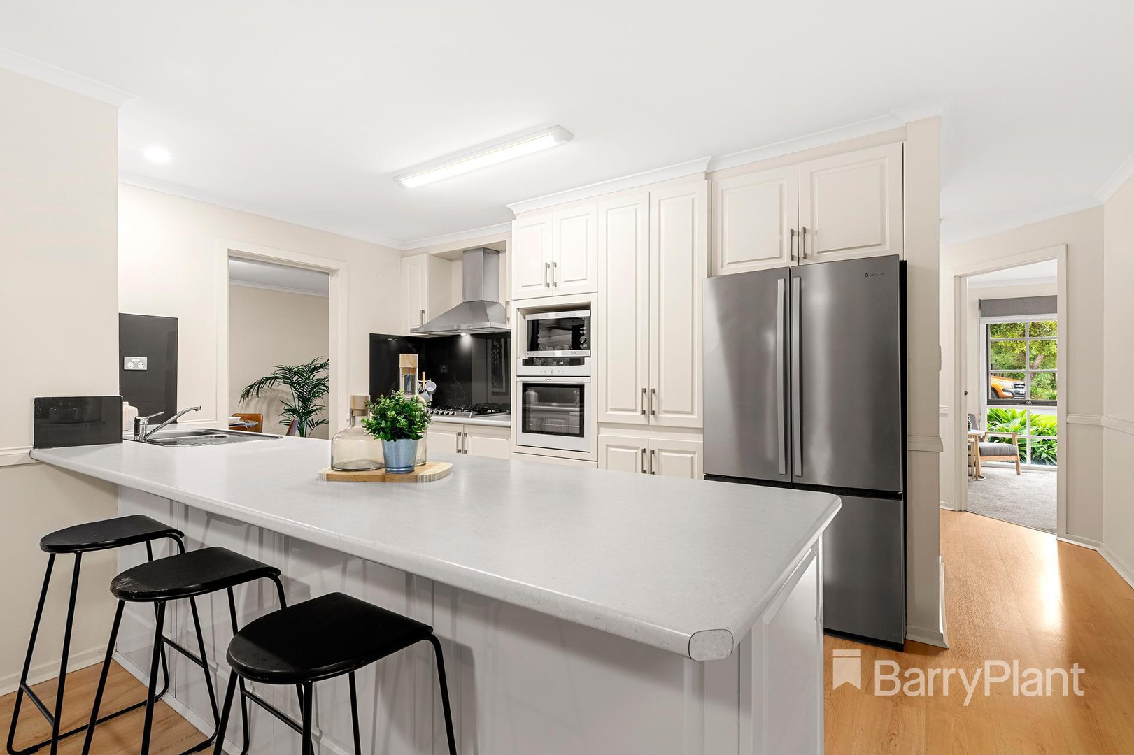 9 London CourtGreensborough, VIC 3088, Greensborough - Thumbnail 3