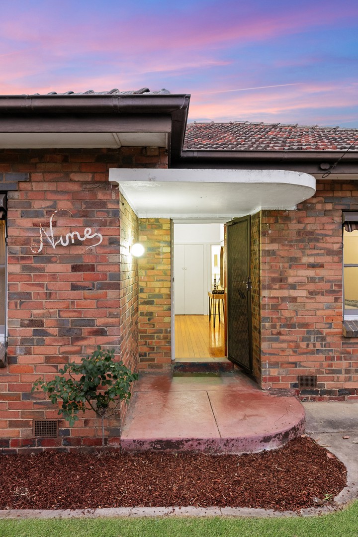 9 Long Street, Mentone, VIC 3194, Mentone - Thumbnail 2