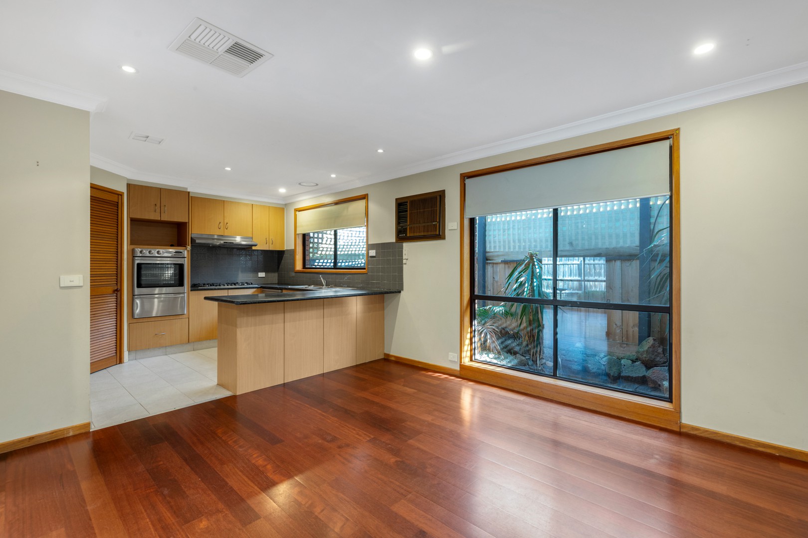 9 Macalister Court, Werribee, VIC 3030, Werribee - Thumbnail 4