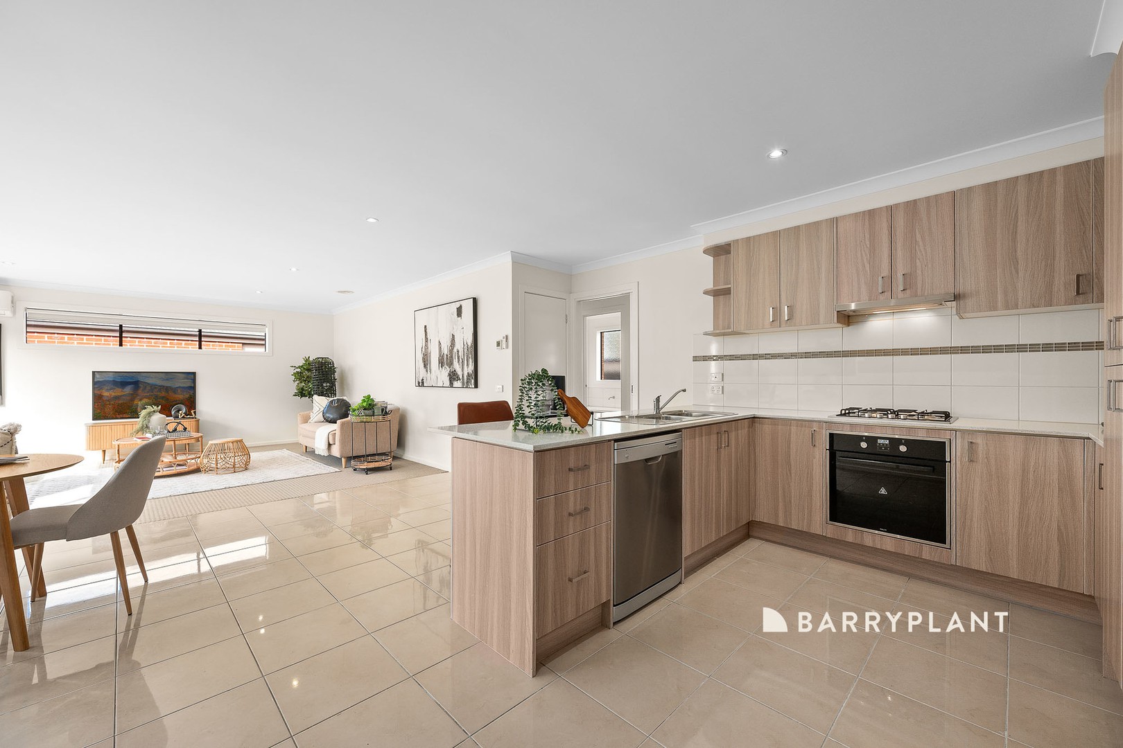 9 Macleod Circuit, Pakenham, VIC 3810, Pakenham - Thumbnail 5