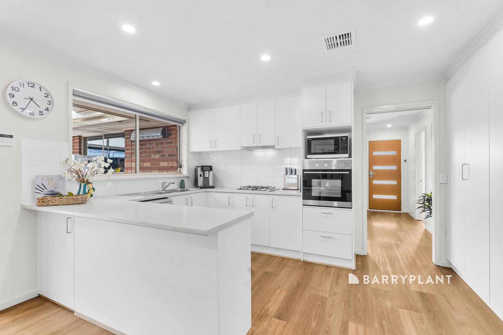 9 Madison Avenue, Narre Warren, VIC 3805, Narre Warren - Thumbnail 4