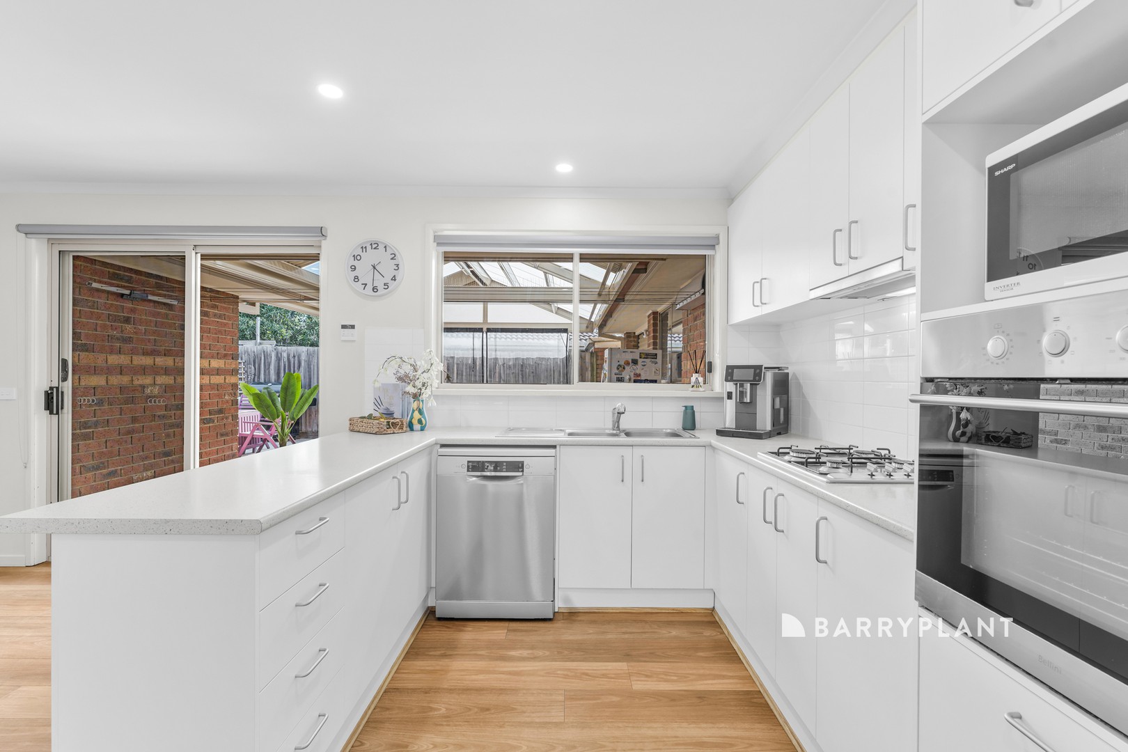 9 Madison Avenue, Narre Warren, VIC 3805, Narre Warren - Thumbnail 5