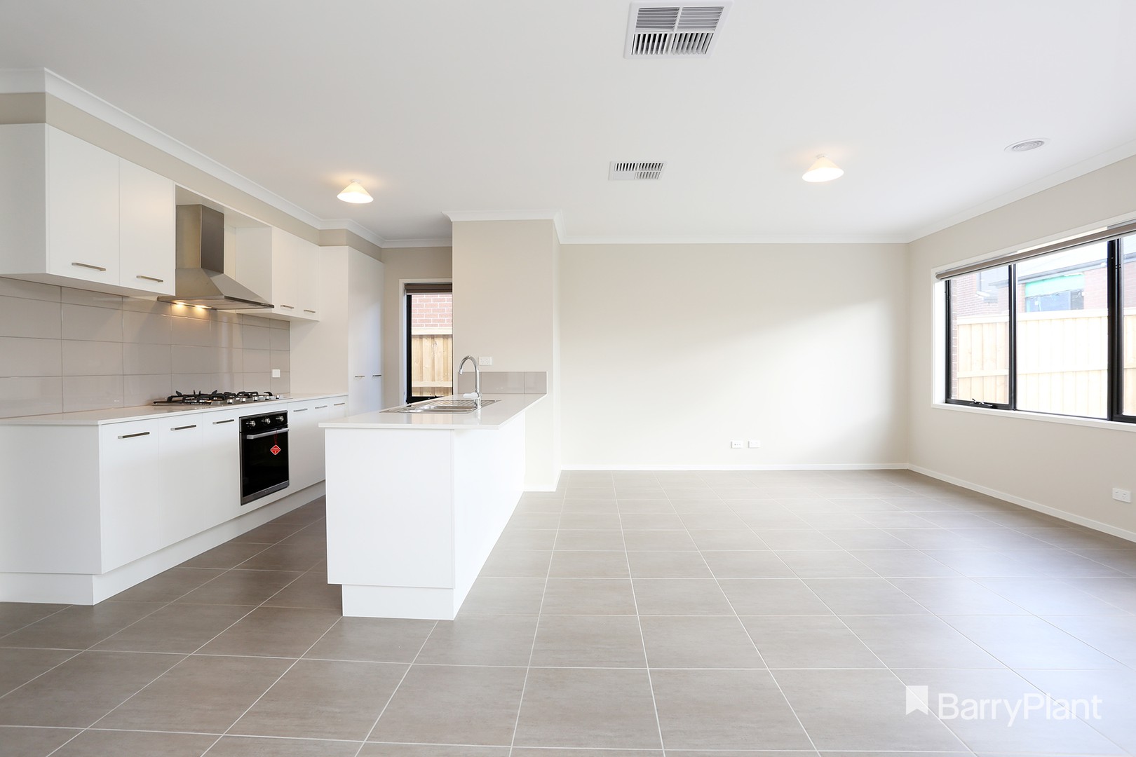 9 Maplewood Circuit, Truganina, VIC 3029, Truganina - Thumbnail 2
