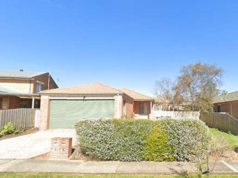 9 Marlesford Crescent, Berwick, VIC 3806 - Image - 12/03/2026