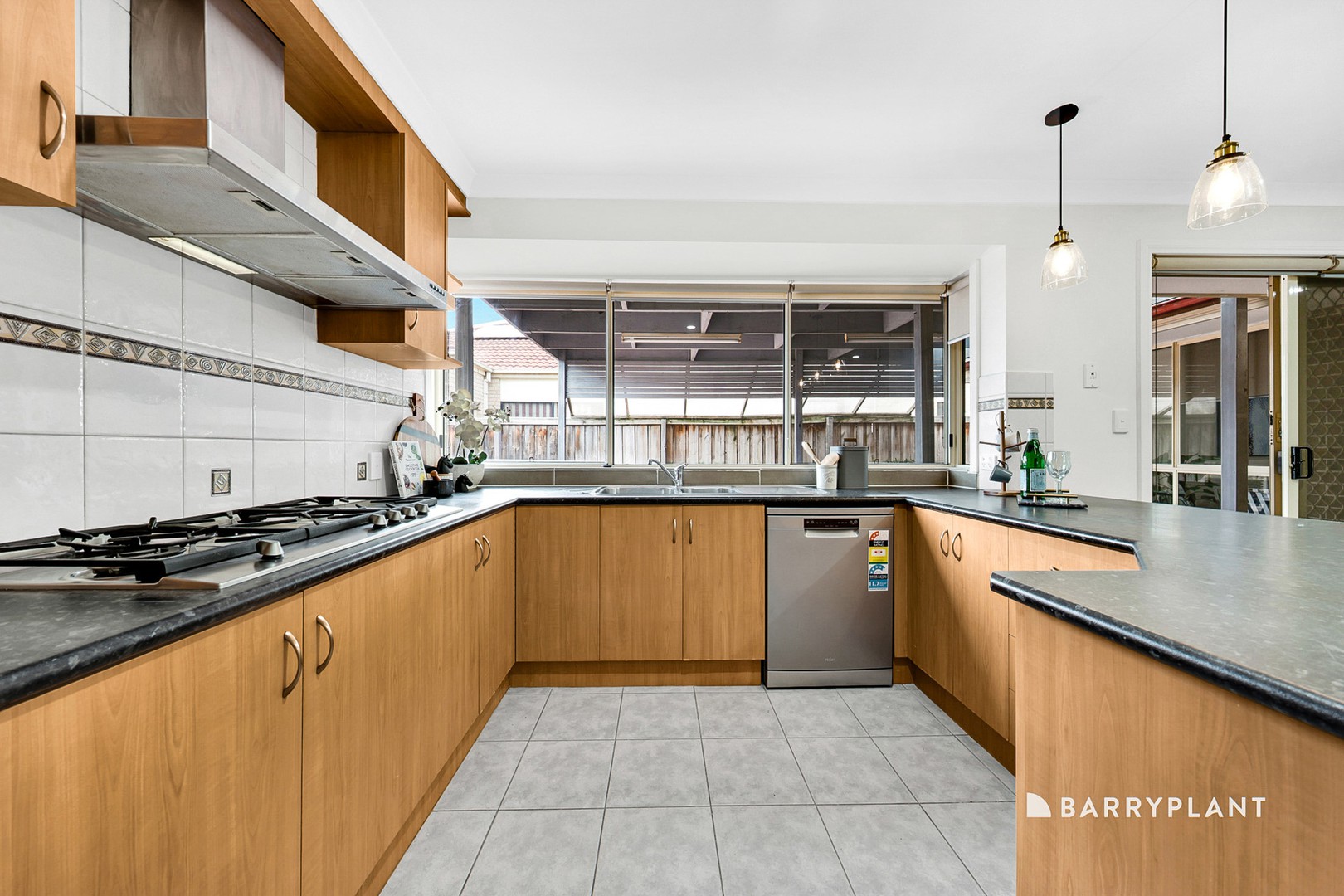9 Masked Owl Road, South Morang, VIC 3752, South Morang - Thumbnail 6