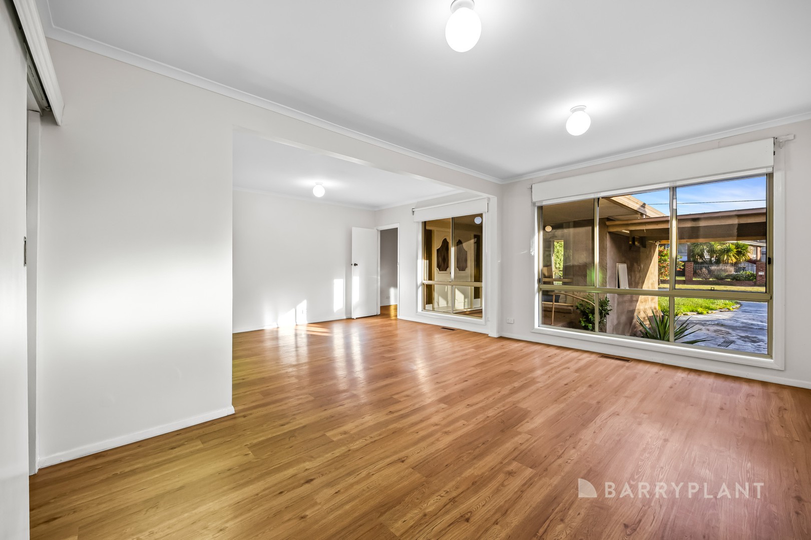 9 Maxlyn Avenue, Ballarat East, VIC 3350 - Thumbnail 1 - 20/11/2023