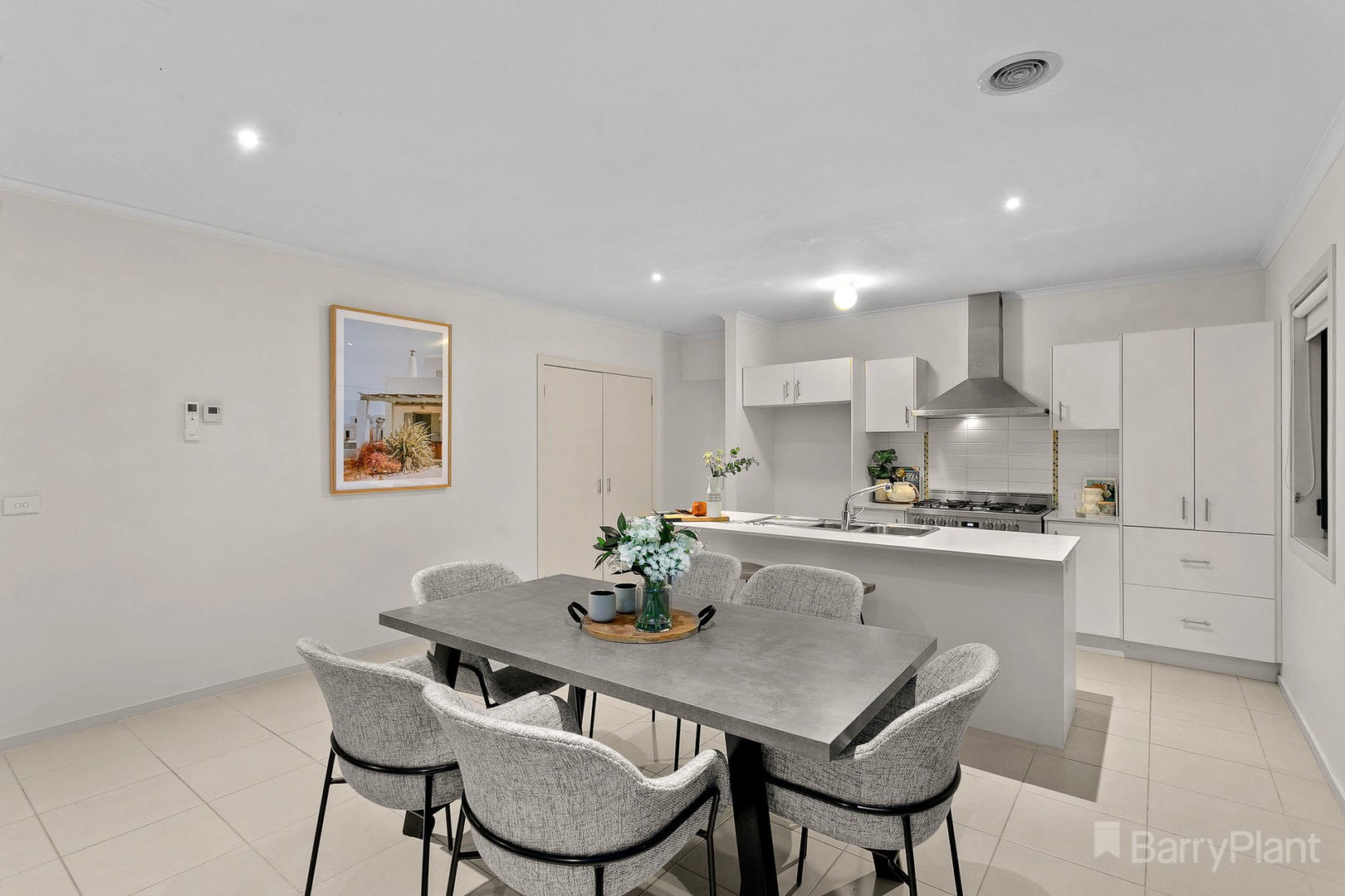 9 Maya Street, Pakenham, VIC 3810, Pakenham - Thumbnail 2