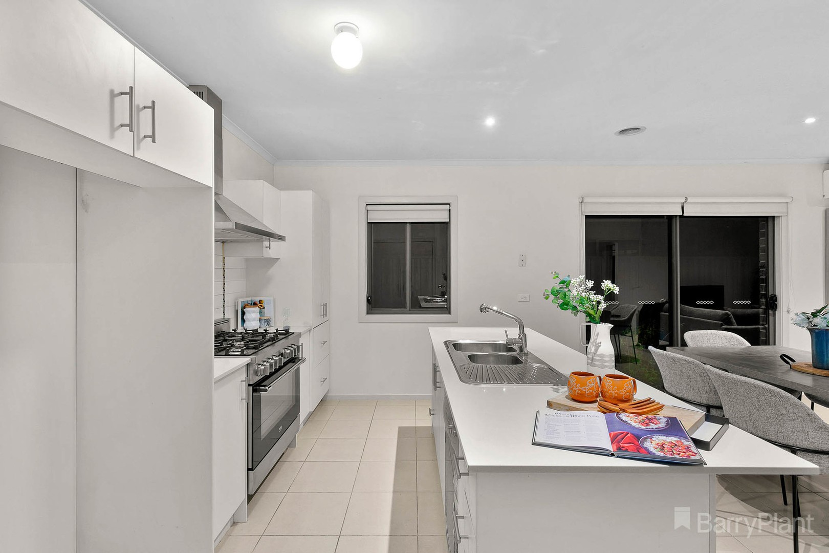 9 Maya Street, Pakenham, VIC 3810, Pakenham - Thumbnail 4