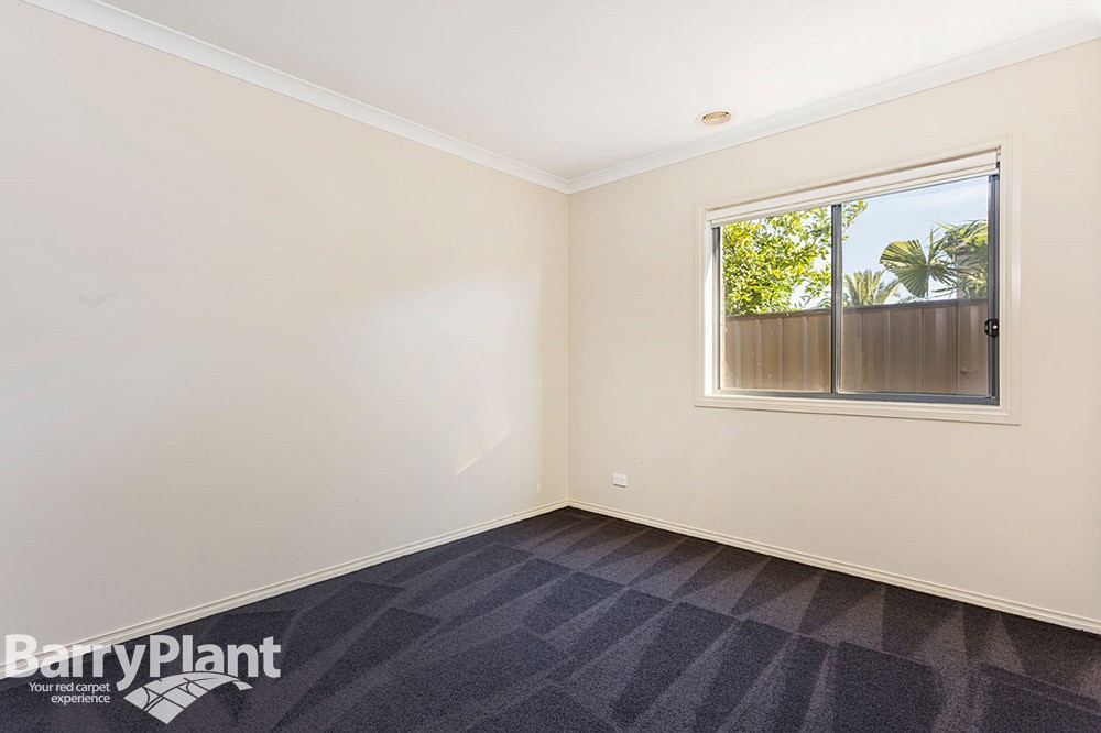 9 Menzies Avenue, Point Cook, VIC 3030, Point Cook - Thumbnail 8