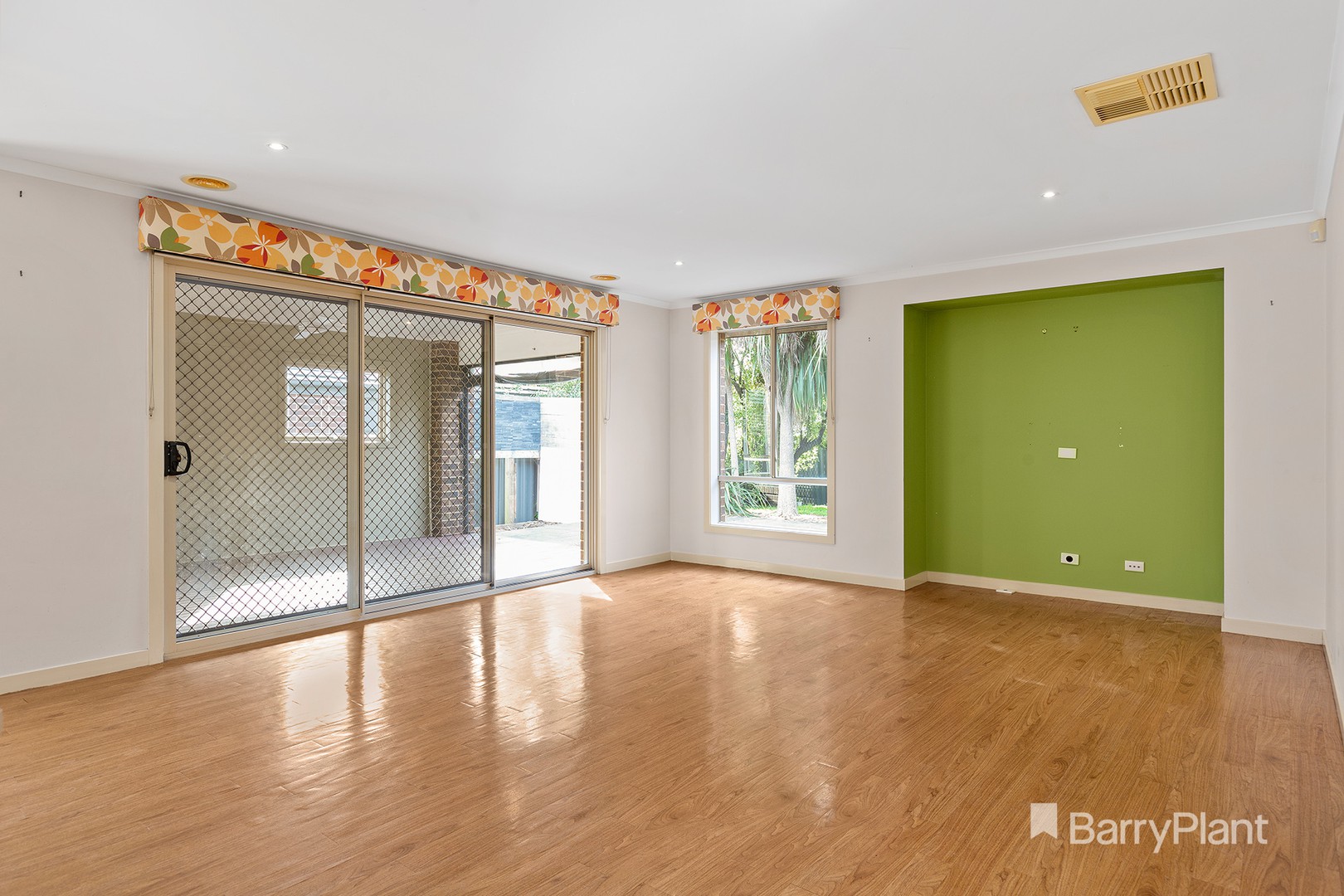9 Michigan Grange, Pakenham, VIC 3810, Pakenham - Thumbnail 4