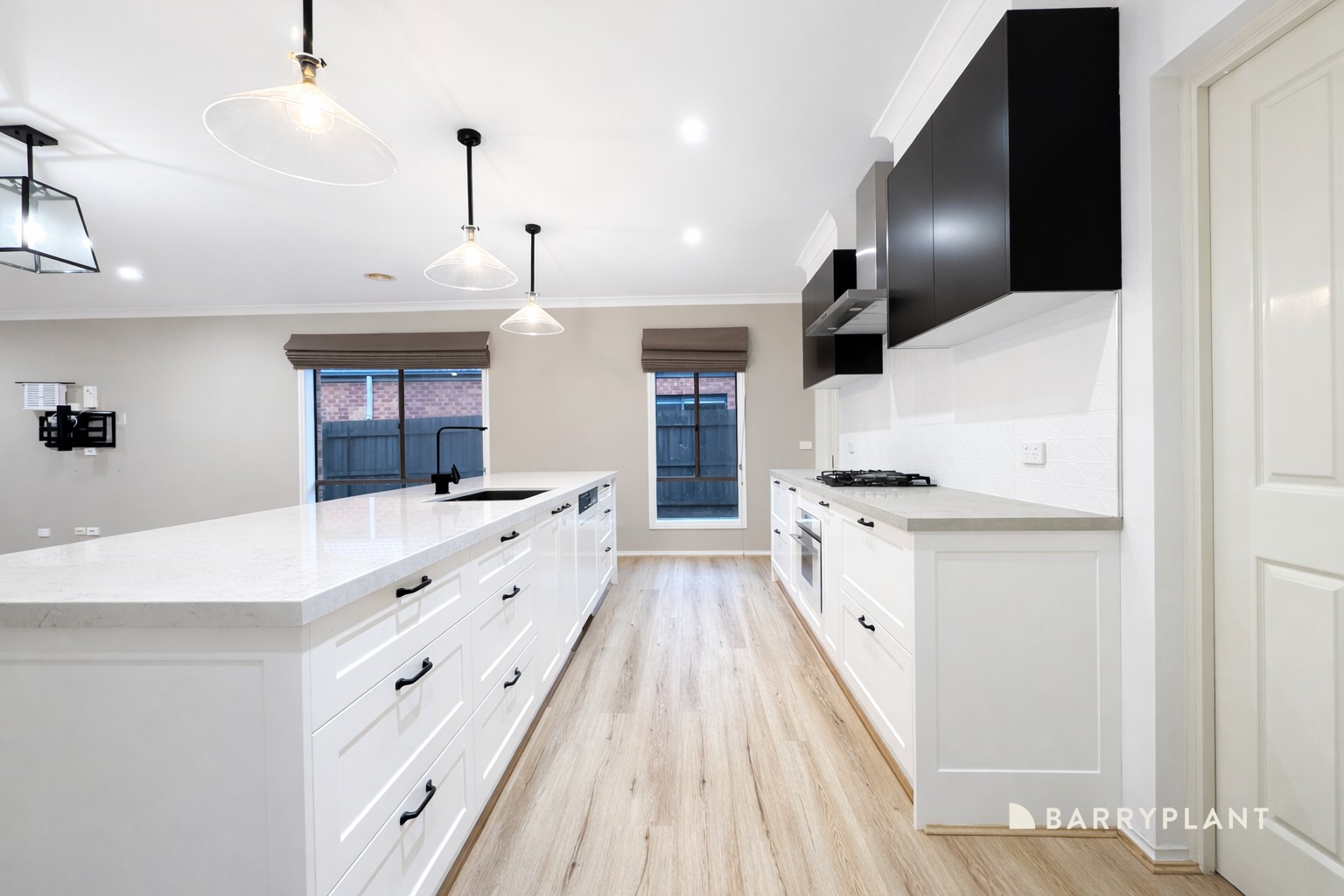 9 Miller Close, Drouin, VIC 3818 - Thumbnail 1 - 15/04/2026