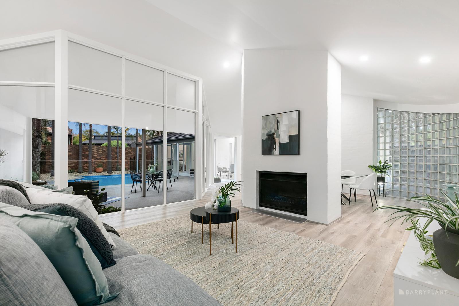 9 Milner Close, Templestowe, VIC 3106 - Thumbnail 2 - 01/05/2025